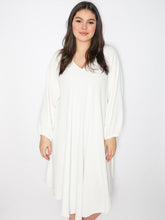 A-shape kjole med lange ærmer - Brystmål 140cm - Viskose Polyester Elastan